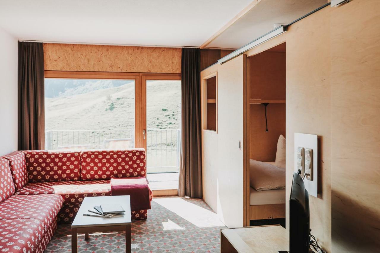 Hotel Adler Warth  Luaran gambar
